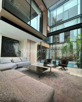 Rumah Luxury di SCBD Kebayoran Baru Fully Furnished