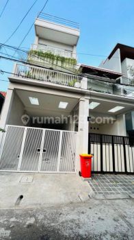 Rumah Modern Minimalis Di Rawamangun Komplek Layur Jakarta Timur