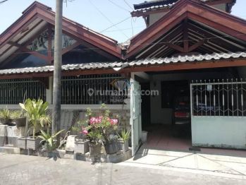 Rumah Bagus SHM di Pondok Tjandra, Sidoarjo