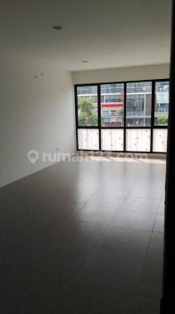 Disewakan Rumah di Soekarno Hatta, Bandung