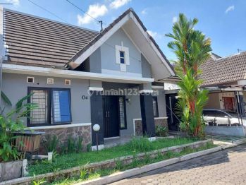 DIJUAL RUMAH DI DALAM PERUMAHAN GRIYA KUANTAN SLEMAN