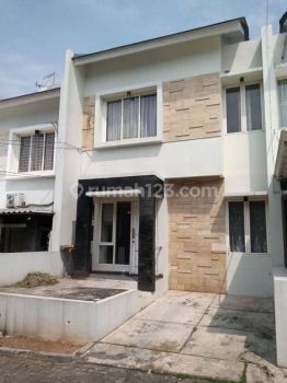 Rumah 2 Lantai dijual murah di Jatiwaringin Kota Bekasi