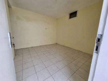 RUMAH DI KONTRAKKAN KT3 AKSES MOTOR DEKAT JEMBATAN TUNGGULMAS