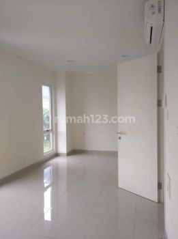 Di Jual Rumah 2 Lantai Thomson, LT 73, LB 77, SHM, Gading serpong