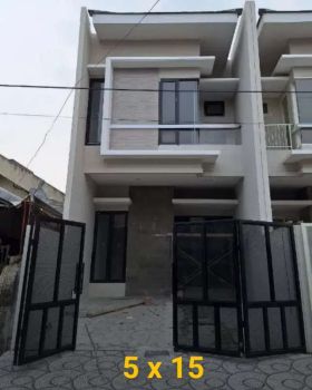 Rumah di Kutisari Indah Utara,Row 5 mobil