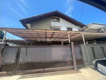 Rumah Bagus Komplek Sukaluyu Dekat Kampus Itenas