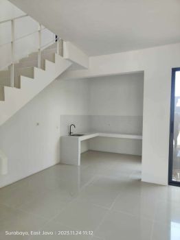 Murah Disewakan Rumah 2 Lantai Baru Gress Amesta Living, Gunung Anyar