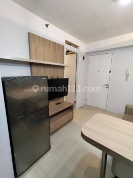 Unit atas mall 2BR interior mantap apartemen Bassura City view kolam