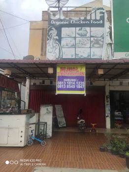 Dijual 1 ruko dua tingkat dengan kondisi layak huni dan guna Rp 1,1 M