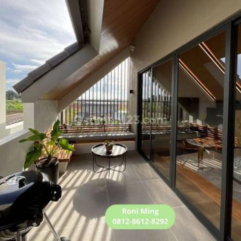 Rumah Mewah 3 Lantai, Cluster Strozzi Symphonia Serpong