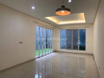 Disewakan Rumah Modern Minimalis Sayap Setiabudi