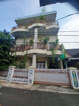 Dijual Rumah siap huni di komplek Perumahan Kembang Larangan