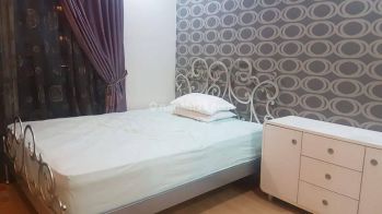 Sewa Apartemen Cosmo Mansion 1 BR Fully Furnished
