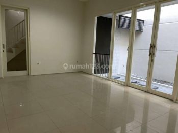 Rumah 2 Lantai Bagus Unfurnished SHM di San Diego, Surabaya