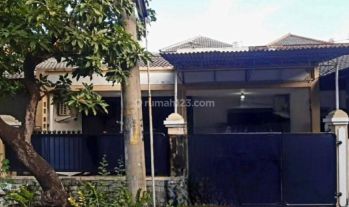 Disewakan Rumah di Kutisari Indah, Lokasi strategis!