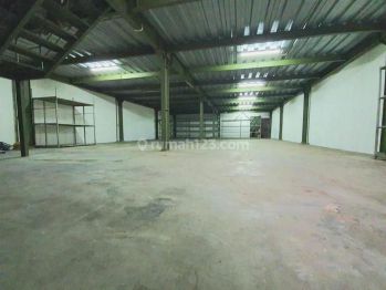 Gudang disewakan pusat niaga Daan Mogot