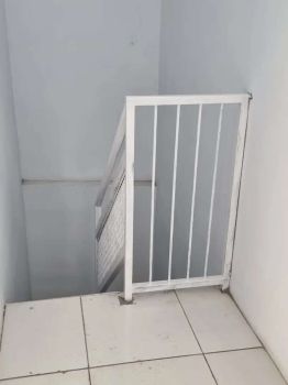Rent Rumah Kosan: Rumah Kontrakan/Kos