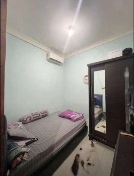 Dijual rumah 3 lantai di petukangan jakarta selatan.