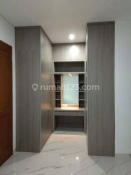 Rumah Cantik 2 Lantai Siap Huni di Cluster Graha Raya Bintaro