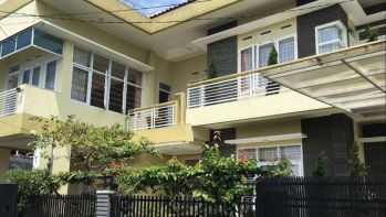 Kost khusus putri di dago tea house (perumahan dosen unpad)