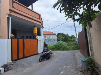 Rumah Baru Grees lokasi strategis  di Jl Tukad Balian Renon