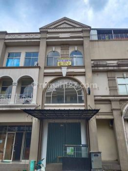 Ruko siap pakai untuk kantor dijual dekat mall GGP bekasi