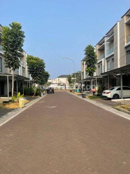 Sewa Rumah Pik Ukuran 6x12.5 Golf Island 3 Lantai Termurah