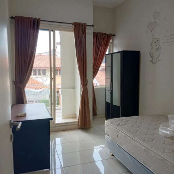 Rumah dijual di Lippo Parahyangan Karawaci