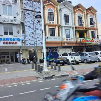 Ruko di Tebet Raya, Jakarta Selatan strategis