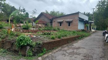 TANAH PEKARANGAN MANGKU JALAN ASPAL KAMPUNG