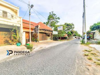 Gudang Kota Gede Dekat Pilahan, JEC, UAD