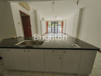 APARTMENT AMARTAPURA LIPPO KARAWACI TANGERANG
