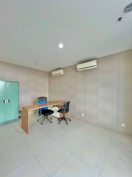 Disewakan, Unit Kantor di Spazio Office Furnished Lantai 2