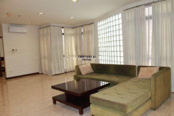 Midtown Residences 3 BR,  Semi Furnished, Lantai 16, Siap Huni