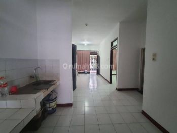 Disewakan Rumah di Taman Kopo Indah 2