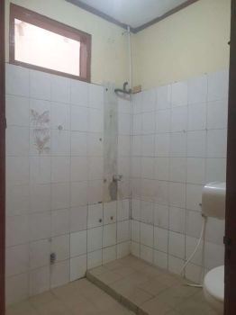 rumah dikontrakkan asri dan terawat di turangga