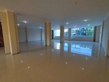 Murah Strategis Dijual Ruko Besar, Raya Mayjend sungkono Surabaya