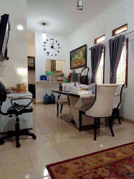 DIJUAL CEPAT RUMAH STRATEGIS DI KOTA DEPOK DEKAT KE STASIUN DEPOK LAMA