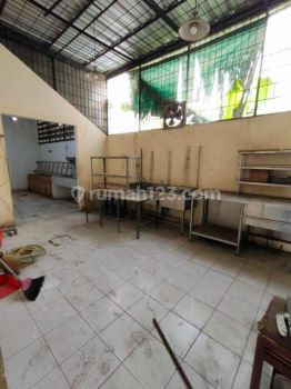 Di sewakan ruko ex resto di jatiasih