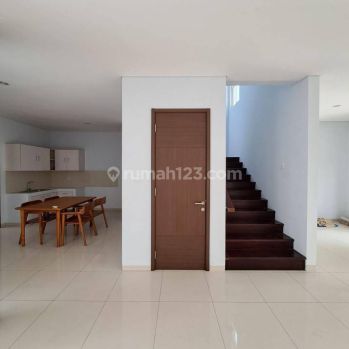 For Rent House Serenia Hills
