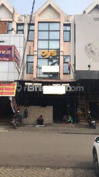 Ruko Gading Serpong Letaknya Strategis  Dijalan Utama boulevard Dekat SMS