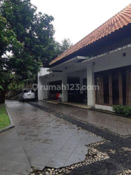 Dijual Rumah di Dekat Melawai - Blok M 1470 m² SHM