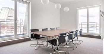 Regus - AIA Central (Op1)