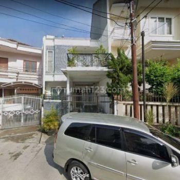 Rumah di Jl komplek taman perum ratu indah blok DD 6 no 8a seb.