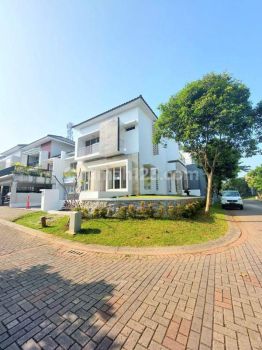 Hanya Satu satunya Rumah Baru Hoek Di Kebayoran Bintaro