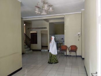 Disewakan Rumah Puri Indah Hook Depan Fasum