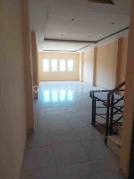 Disewakan Ruko di Otista