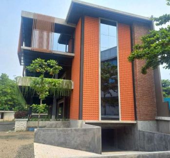 Disewakan Gedung Perkantoran di Pejaten Barat Sangat Strategis