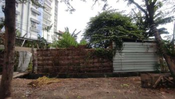 Kavling di Merr Nol jalan, Hadap Barat