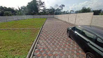 Tanah Sleman, Area Jl. Kaliurang Km. 10